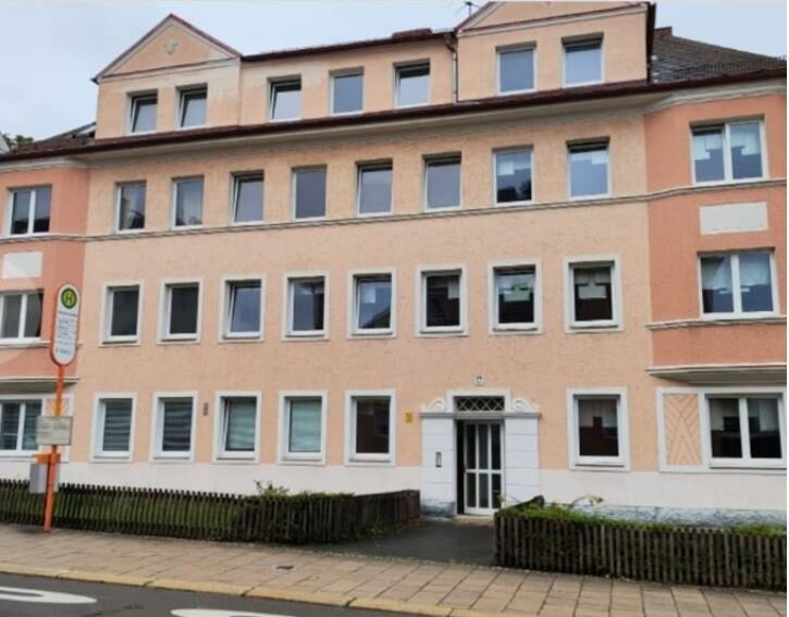 Top Renditeobjekt direkt in Hof ** Renoviert ** mit 11 Einheiten 