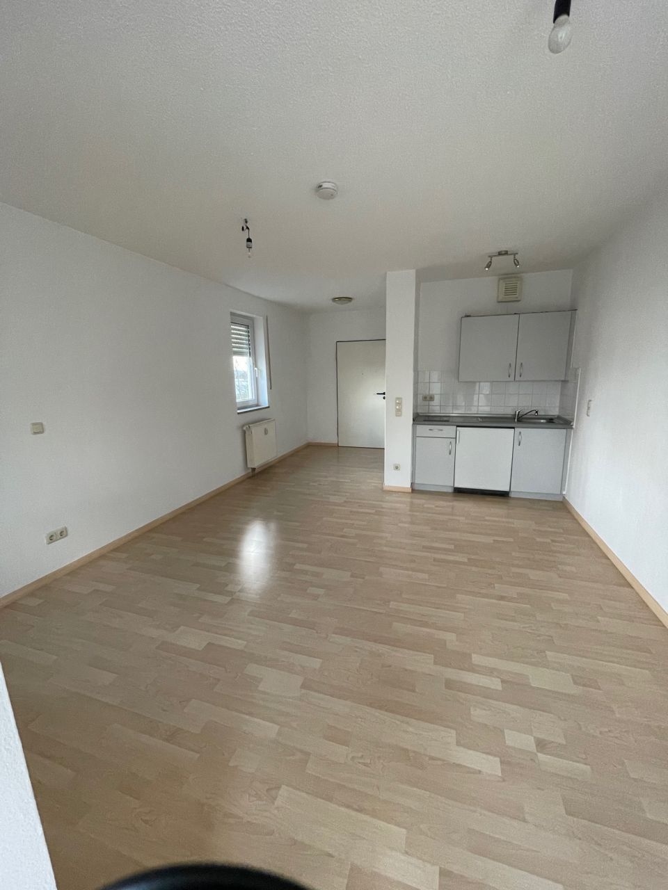 Traumhafte Aussicht genießen ** 2.Stock mit Lift* 1 Zimmer Apartment mit Kochnische -Wintergarten
