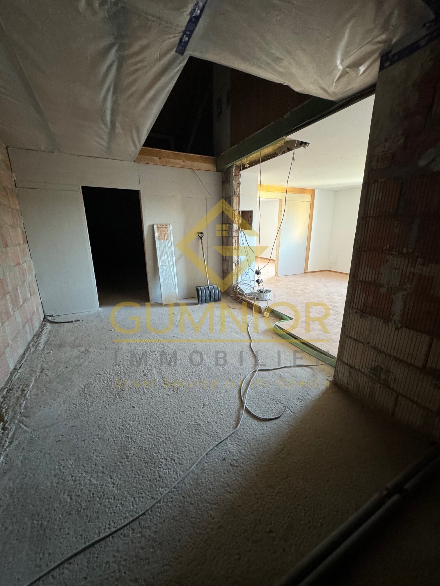 Wohnungspaket ** 2 Galeriewohnungen zum Selbstausbau ** Top Renditemöglichkeit