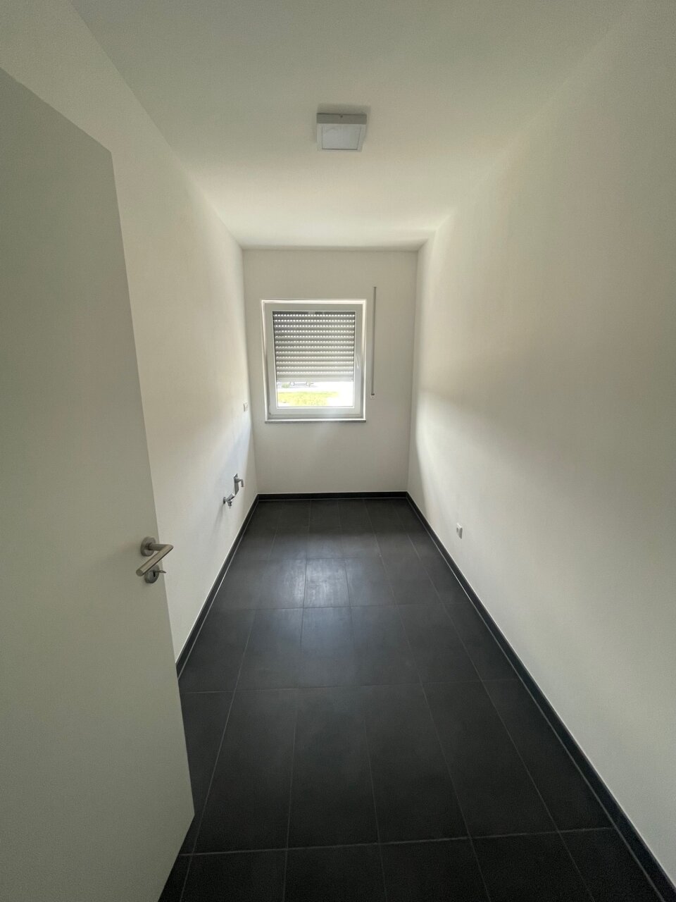 ! Modernes Reihenhaus mit viel Platz ** Effiziente Bauweise ** mit Garage * Provisionsfrei 