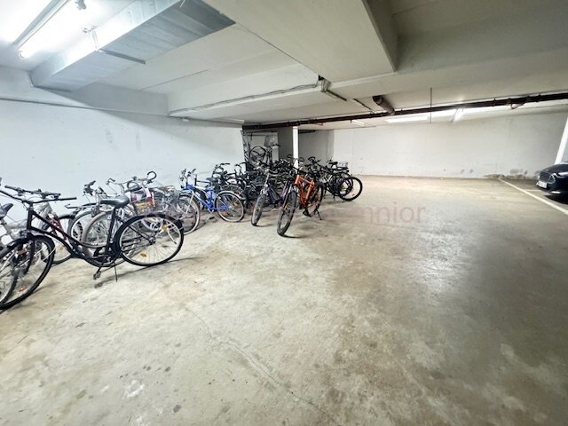 ** Top ** Gepflegtes 1 Zimmer Apartment mit EBK und TG-Stellplatz ** Wintergarten **