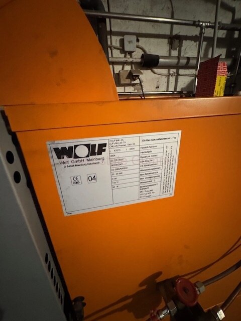 Direkt in GRAFENWÖHR ** City-House modernisiert mit viel Platz auf 2 Ebenen ** Großer Garten