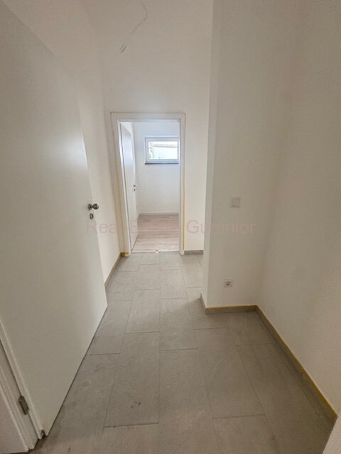 Großzügig und Gemütlich* 3-4  Zimmer - Souterrain -  Wohnung mit Terrasse ** QNG - KfW-Förderfähig 