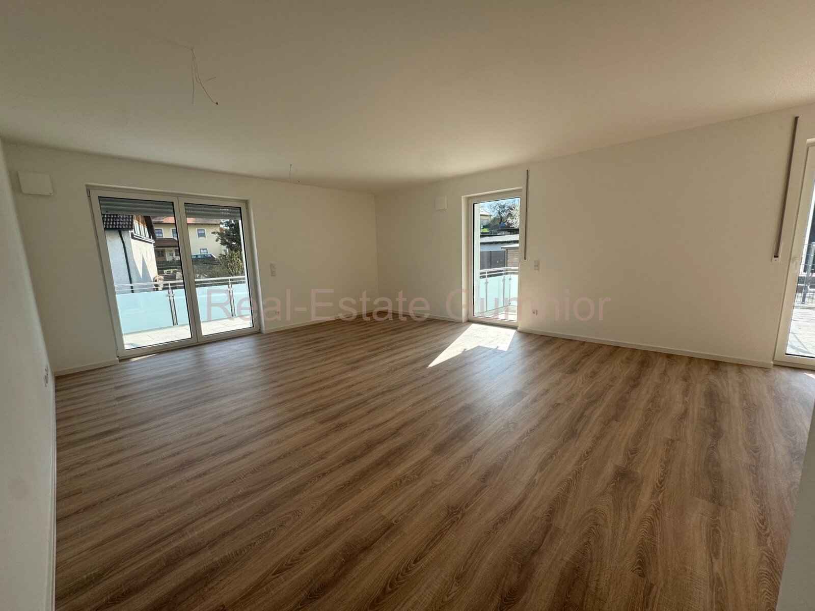 Großzügig und Gemütlich* 3-4  Zimmer - Souterrain -  Wohnung mit Terrasse ** QNG - KfW-Förderfähig 