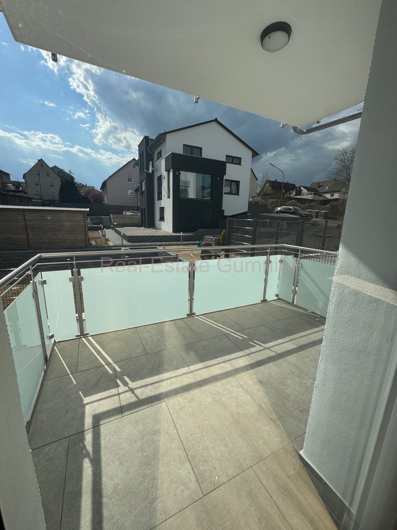 Großzügig und Gemütlich* 3-4  Zimmer - Souterrain -  Wohnung mit Terrasse ** QNG - KfW-Förderfähig 