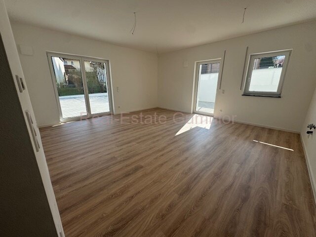 Erstbezug **Moderne 4 Zimmer Wohnung mit 2 Balkonen ** QNG - KfW-Förderfähig -- Erstbezug 