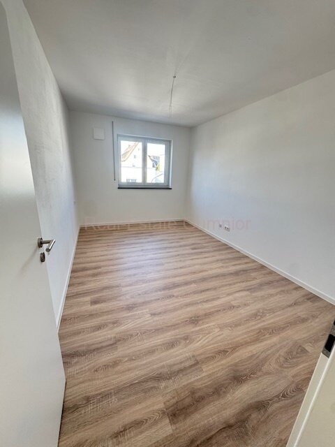 Erstbezug ** Hoher Wohnkomfort -- wenig Nebenkosten ** Balkon ** Top Ausstattung