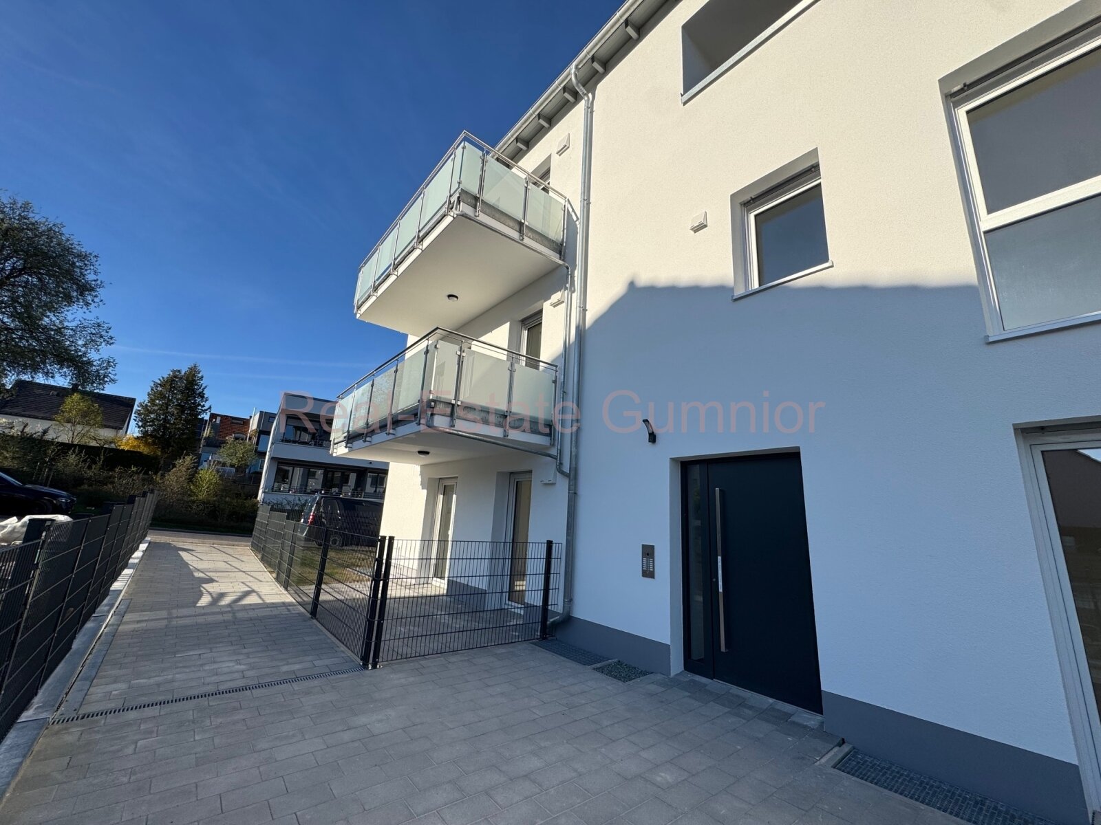 Windischeschenbach: 2 Zimmer mit Gartenanteil ** Erstbezug ** Hoher Wohnkomfort -- wenig Nebenkosten ** Balkon ** Top Ausstattung 