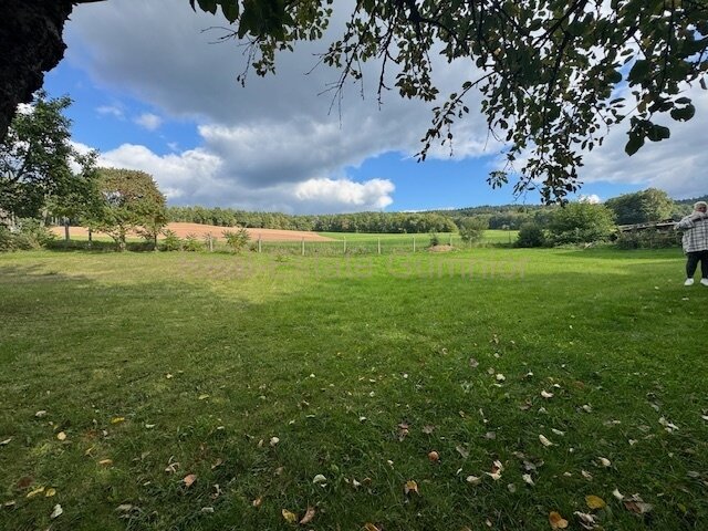 Goldkronach: Sonniges Baugrundstück in Randlage -- Baulüche für EFH - Bebauung - -südlich von Goldkronach 