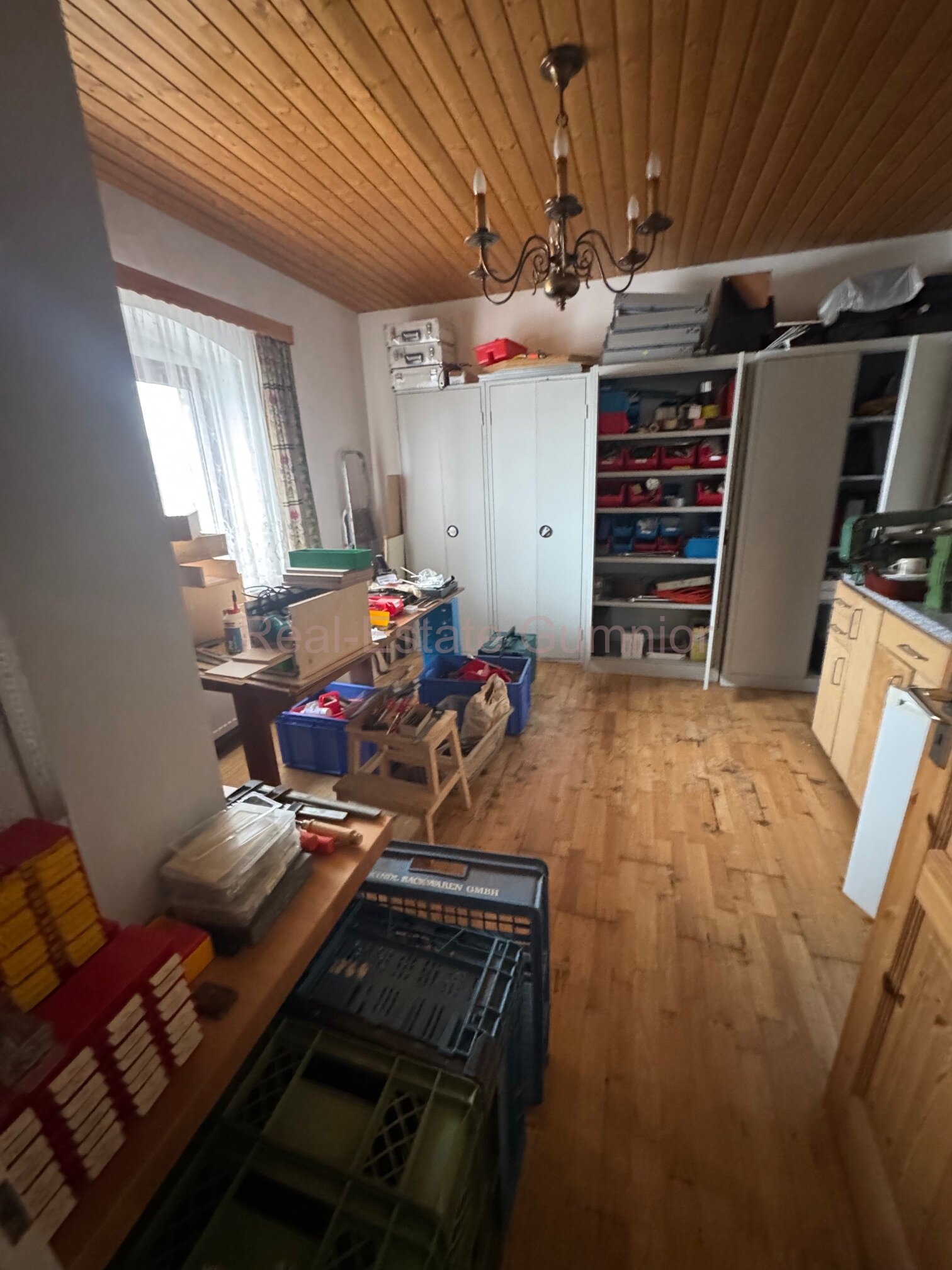 Großes Grundstück mit Bestandsgebäude und Scheune- Bastlerobjekt- Vielseitig nutzbar 