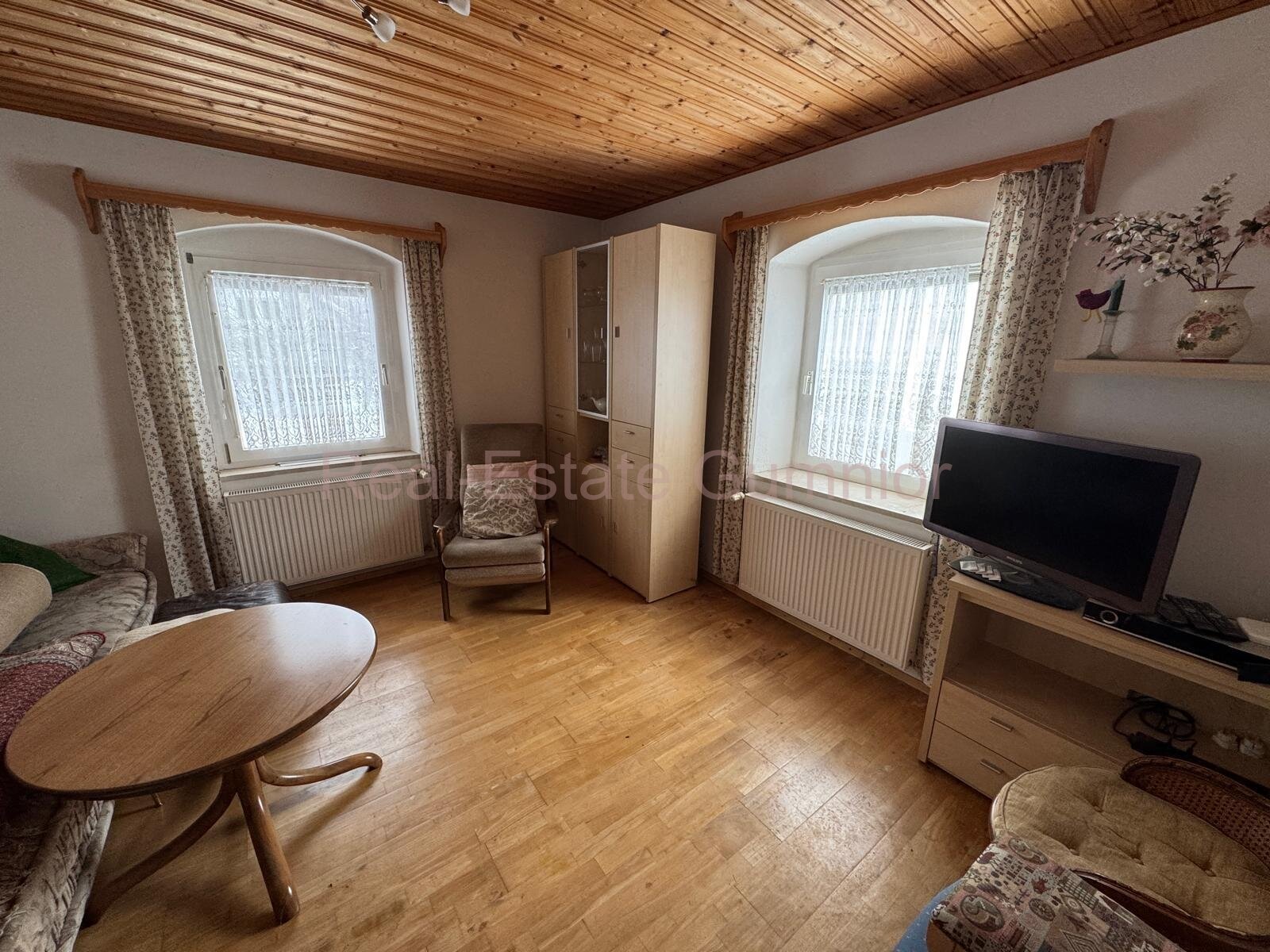 Großes Grundstück mit Bestandsgebäude und Scheune- Bastlerobjekt- Vielseitig nutzbar 