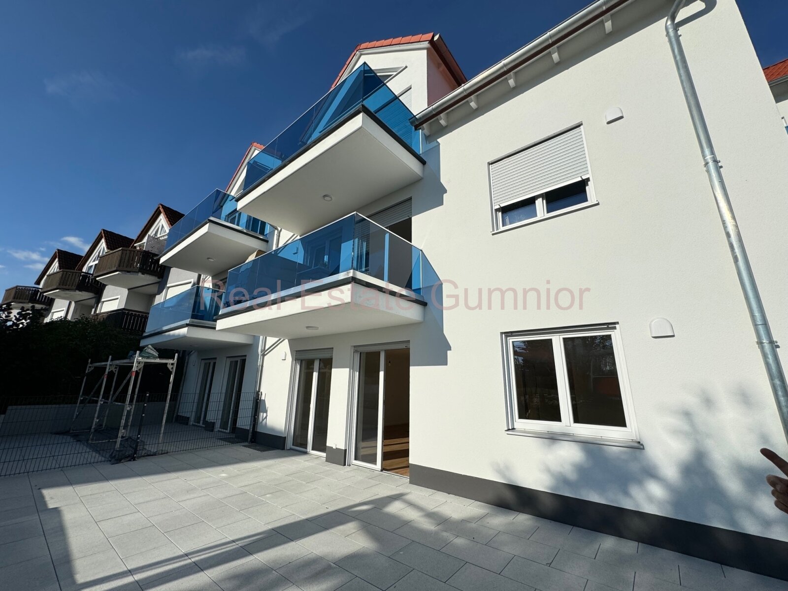 Modern und Energetisch ** Sonnige 2 Zimmer Wohnung mit EBK ** KfW 40 ** Provisionsfrei