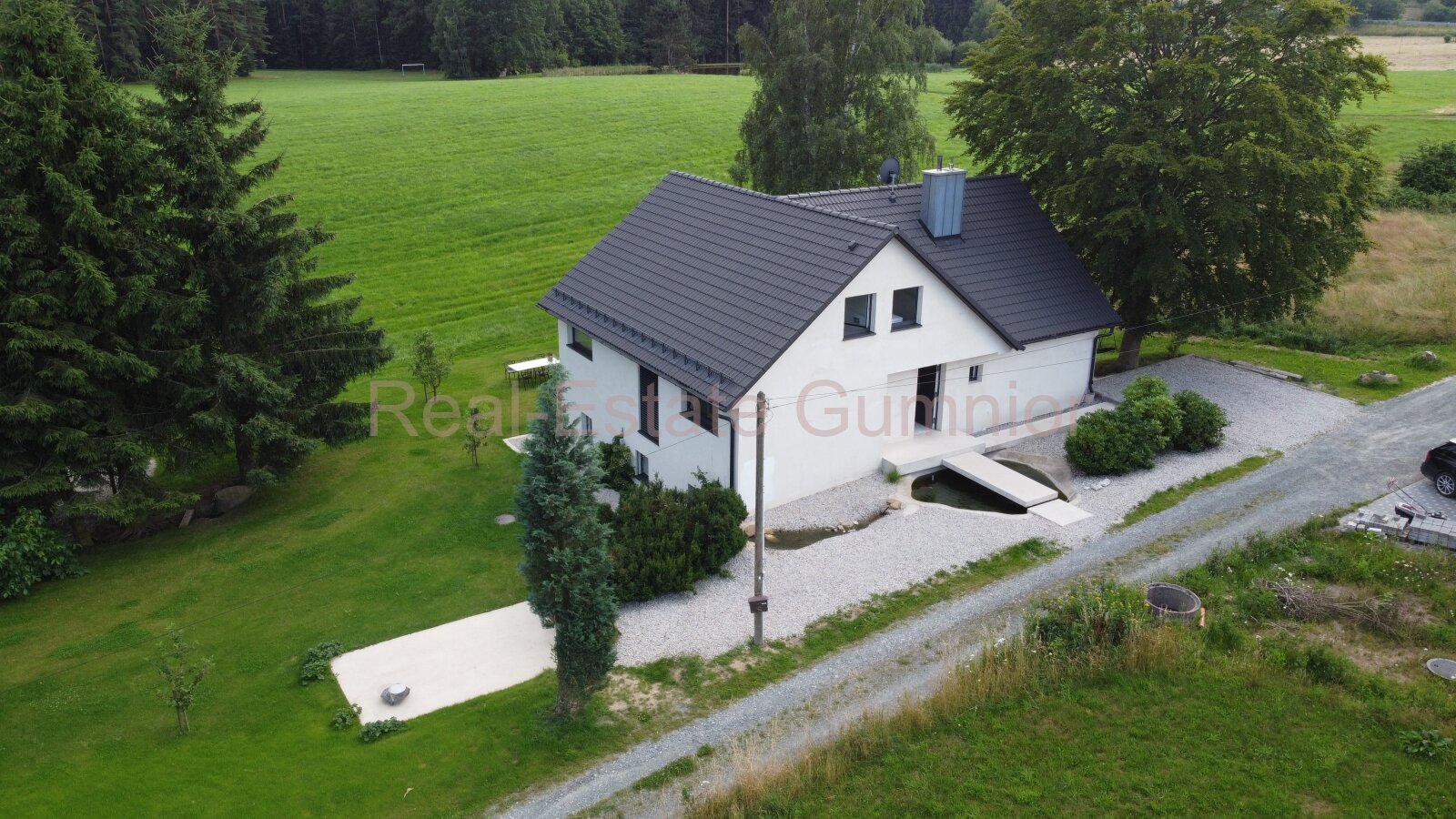 RESERVIERT!! Ihren nächsten Sommer vor traumhafter Kulisse ** Traumhaftes Anwesen im puristischen Stil ** Top **