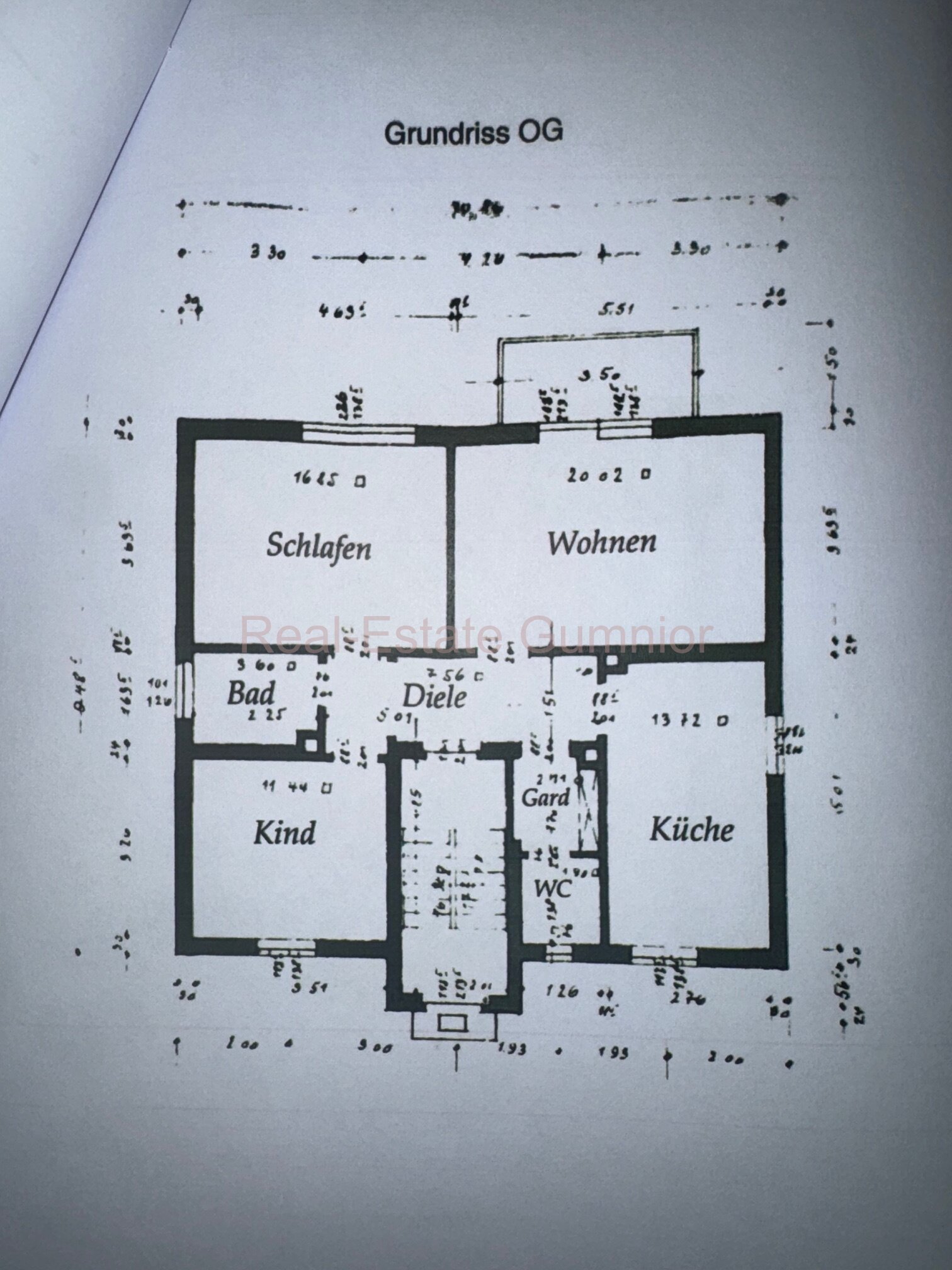 Großzügiges Wohnhaus für 3 Familien in begehrter Lage von Weiden -- Keller- EBKs 