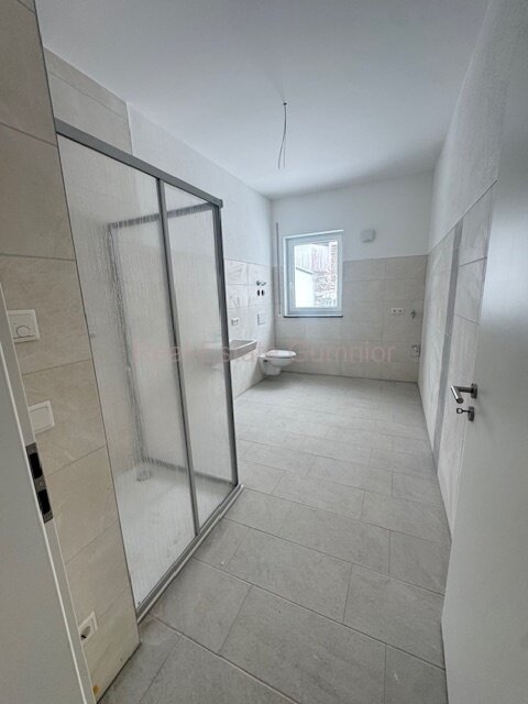 Großzügig und Gemütlich* 3-4  Zimmer - Souterrain -  Wohnung mit Terrasse ** QNG - KfW-Förderfähig 