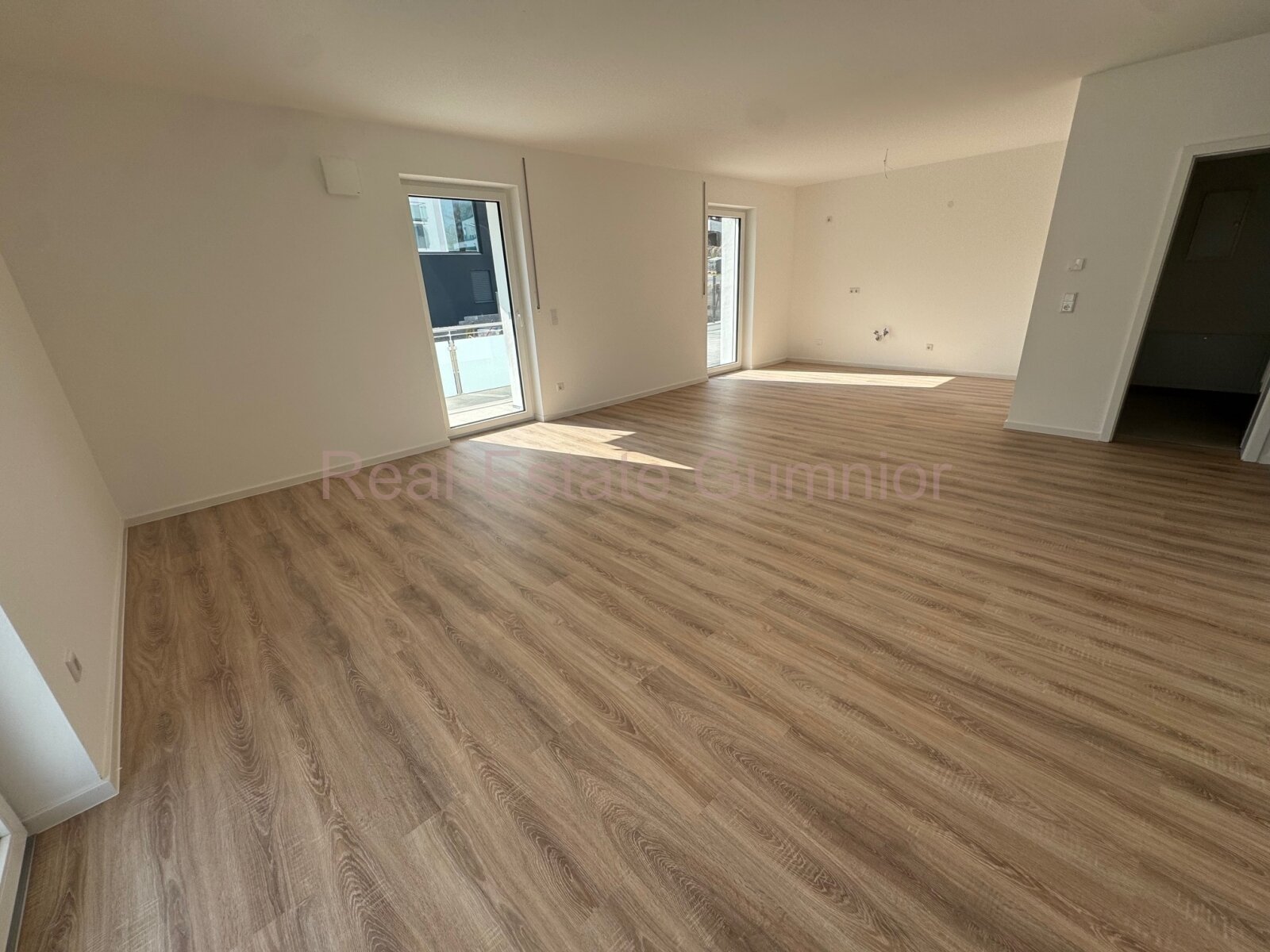 Großzügig und Gemütlich* 3-4  Zimmer - Souterrain -  Wohnung mit Terrasse ** QNG - KfW-Förderfähig 