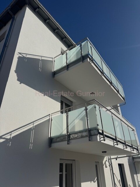 2 Zimmer mit Gartenanteil ** Erstbezug ** Hoher Wohnkomfort -- wenig Nebenkosten ** Balkon ** Top Ausstattung