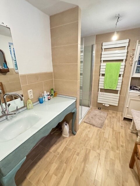 Unikates Familien-Domizil ** Tolles Wohnambiente inmitten der Natur mit großem Grundstück und vielseitigen Nutzungsmöglichkeiten ** Top**